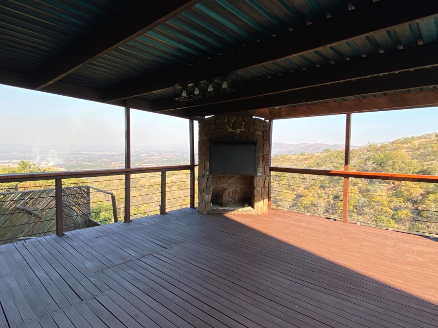 5 Bedroom Property for Sale in Waterkloof A H North West